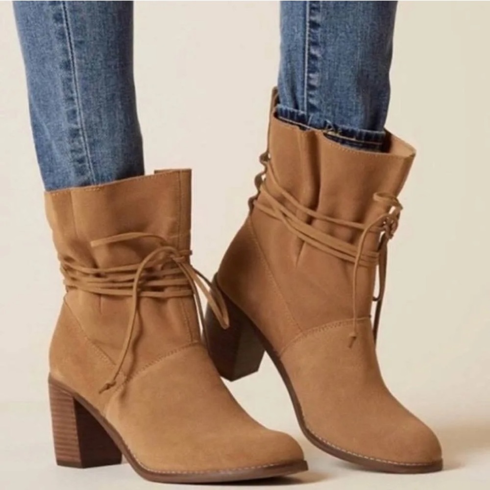 Tom’s Suede Mila Booties